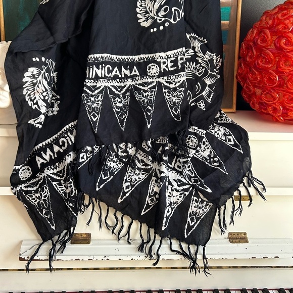 Black and White Women's Swim Sarong - Picture 3 of 15